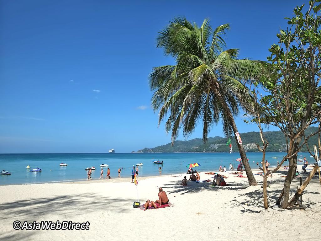 Benetti Lodge Patong Bagian luar foto