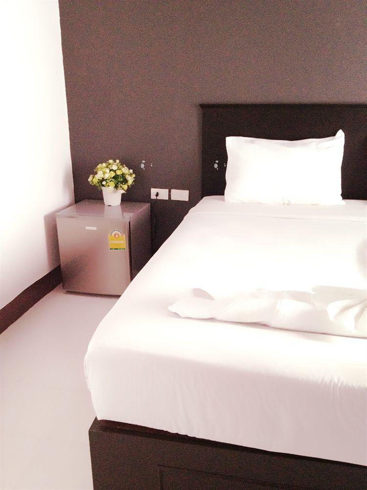 Benetti Lodge Patong Bagian luar foto