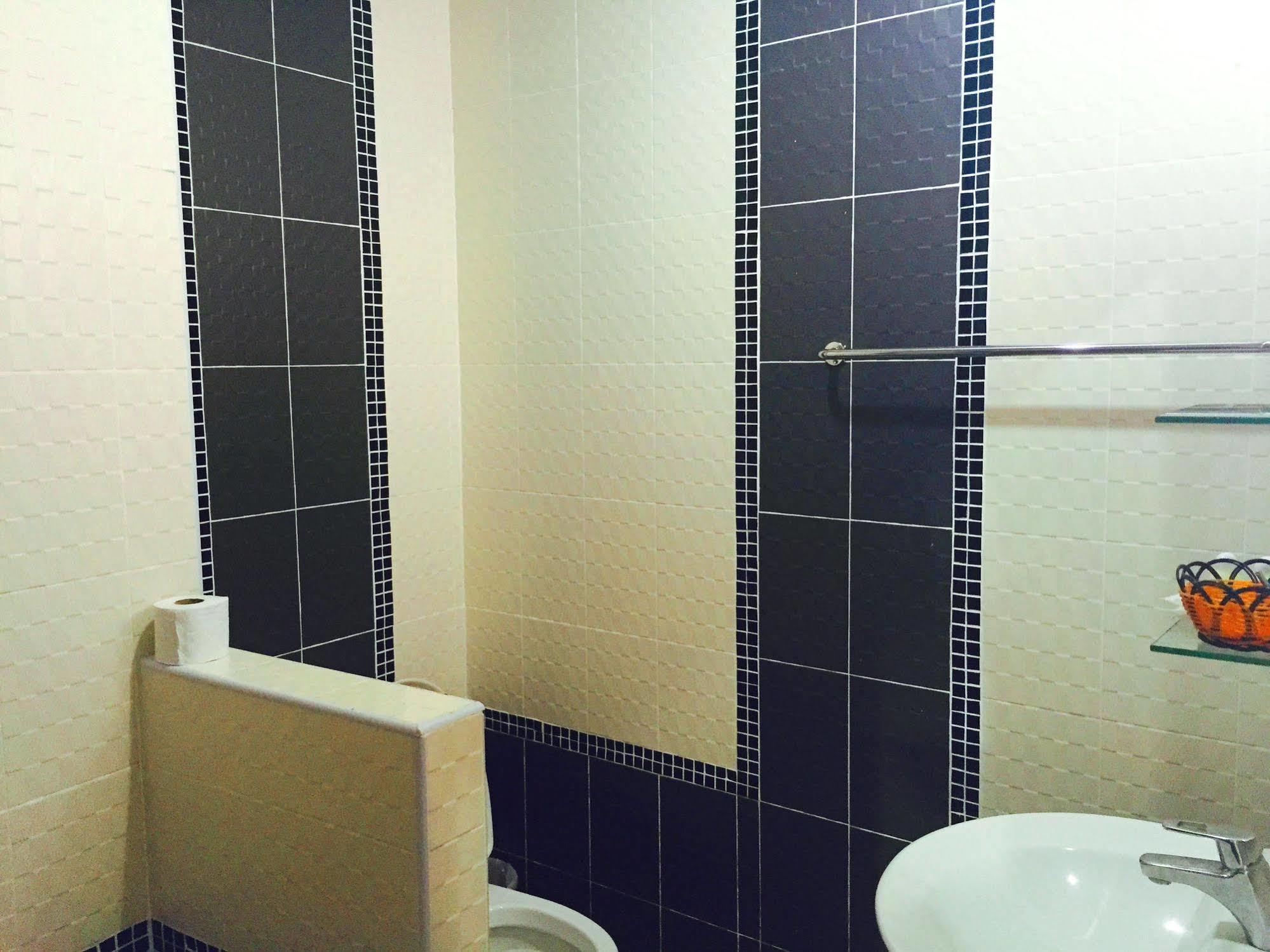 Benetti Lodge Patong Bagian luar foto